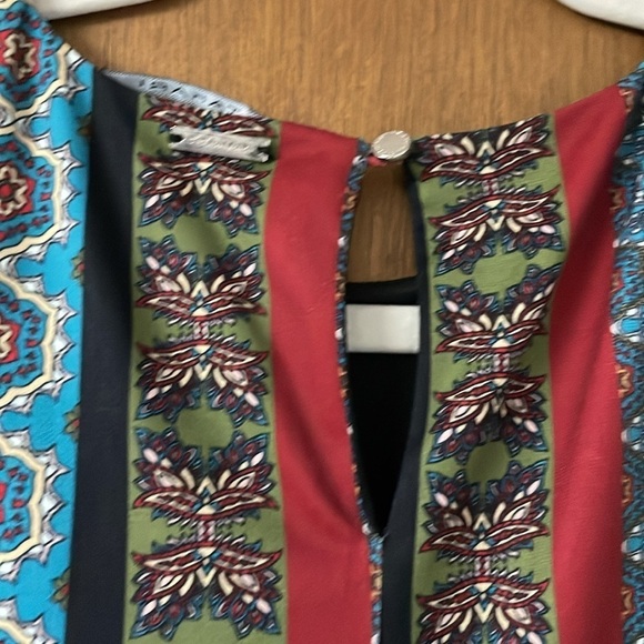 T Tahari boho lace up sides dress - Picture 5 of 6